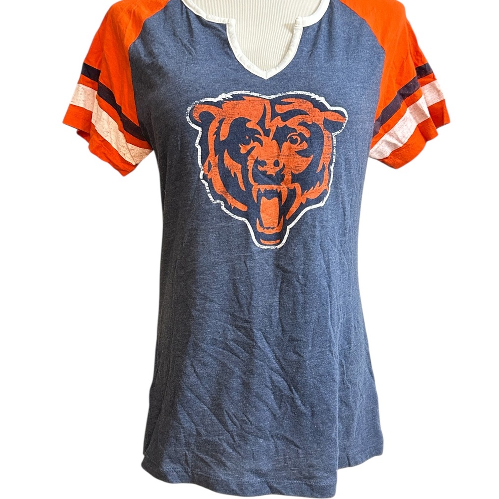 NWOT size large NFL Women's Blue and White Chicago Bears Team Apparel tee